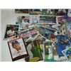 Image 2 : LOT 100+ BASEBALL CARDS TOPPS PINNACLE