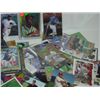 Image 4 : LOT 100+ BASEBALL CARDS TOPPS PINNACLE