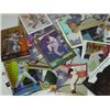 Image 2 : LOT 100+ BASEBALL CARDS TOPPS SKYBOX FLEER