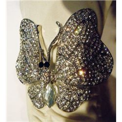 Impressive DIAMANTE BUTTERFLY BANLGE BRACELET mwf2078