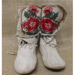 Arapahoe Beaded Moccasins