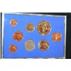 Image 2 : 1977 Coinage of Great Britain and Northern Ireland Coin Set W/Commerative Crown Piece; The Royal Min
