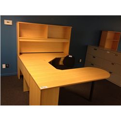 MAPLE U SHAPED MANAGER'S DESK WITH HUTCH