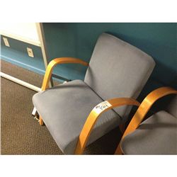 MAPLE FRAME RECEPTION CHAIR