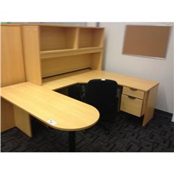MAPLE U SHAPED MANAGER'S DESK WITH HUTCH