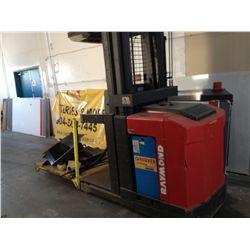 RAYMOND EASI-OPC 3011 ELECTRIC ORDER PICKER /