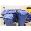 Image 1 : 8 GARBAGE CANS