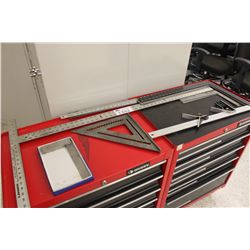 LOT OF FRAMING SWQURES AND CLAMPS