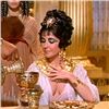 Image 2 : Cleopatra (Elizabeth Taylor) Egyptian Dining Plate