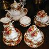 Image 1 : A 23 piece Royal Albert Old Country Roses ...