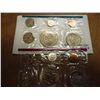Image 2 : 1977 US MINT SET (UNC) P/D (WITH ENVELOPE)