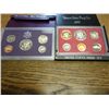 Image 2 : 1982 & 89 US PROOF SETS (WITH BOXES)