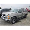 Image 2 : 1999 - CHEVROLET SUBURBAN