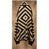 Image 2 : Navajo Woman's Shoulder Blanket, 5'5" x 4'8"