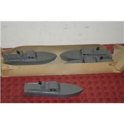 PT FLEET - 4 WOODEN BOATS - MOSQUITO TORPEDO - ORIGINAL BOX