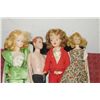 Image 2 : LOT OF BARBIE DOLLS W/ CASE