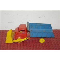 TOY DUMP TRUCK W/ FRONT LOADER