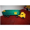 Image 2 : HYDROLIC DUMP TRAILER - 21" LONG 6" HIGH - RAM OWRKS PERFECT