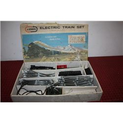 LIONEL ELECTRIC TRAIN SET - ORIG. BOX