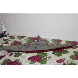 PLASTIC MODEL GUNNER SHIP - 30"