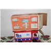 Image 3 : EVEL KNIEVEL - 2 PIECES 1 MONEY - STUNT VAN IN ORIG BOX W/ STUNT CYCLE - SOME DAMAGE