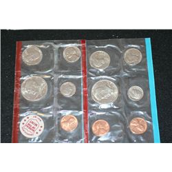 1972 US Mint Coin Set; P&D Mints; UNC