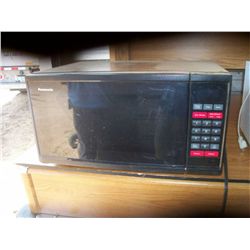 panasonic carousel micriwave .