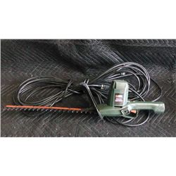 Green B & D 16" Elec Hedge Trimmer with Cord .