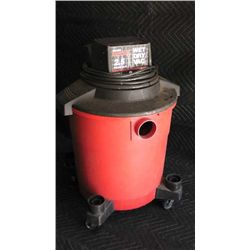 Craftsman 2.5 Hp 8 Gallon Shop Vac/ no hoses .