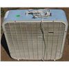 Image 1 : Blue Box Fan