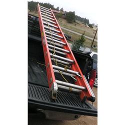 28' Fiberglass Extension Ladder .