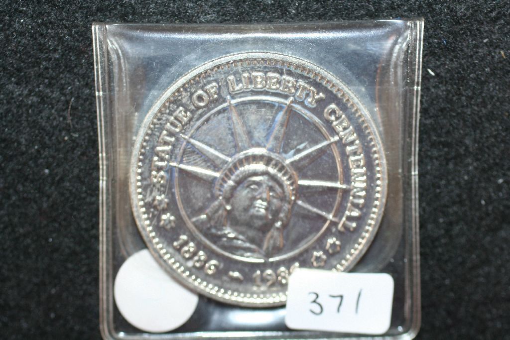1886 1986 Statue Of Liberty Centennial Commerative Medal 100th Anniversary The Gift Of Freedom