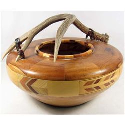 HANDMADE NATIVE AMERICAN STYLE BOWL W/ ANTLER HANDLE