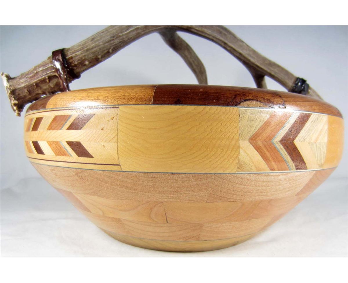 HANDMADE NATIVE AMERICAN STYLE BOWL W/ ANTLER HANDLE