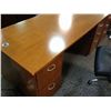 Image 2 : CHERRY DOUBLE PEDESTAL DESK