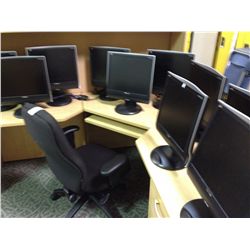 LARGE LOT OF COMPUTER EQUIPMENT