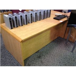 MAPLE DOUBLE PEDESTAL EXECUTIVE DESK