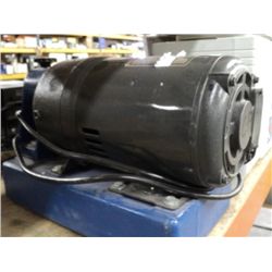 STRAUB MODEL 4B GRINDING MILL