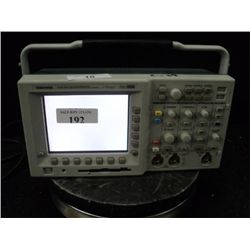 TEKTRONIX TDS 3012B TWO CHANNEL DIGITAL PHOSPHOR OSCILLOSCOPE E SCOPE
