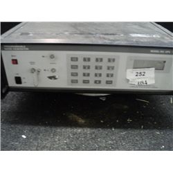 NOISE/COM MODEL UFX 7110 PROGRAMMABLE NOISE GENERATOR