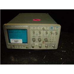 TEKTRONIX 2440 500 MS/S DIGITAL OSCILLISCOPE