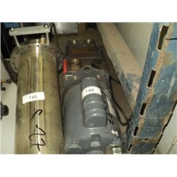 EDWARDS 12 VACUUM PUMP