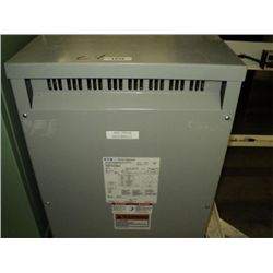 EATON CUTLER-HAMMER T20P11F DRY-TYPE 25EE DISTRIBUATION TRANSFORMER