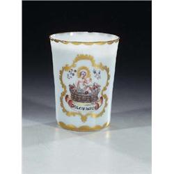 Becher mit Jesuskind