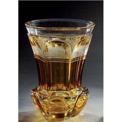 Becher mit Ansichten von Prag