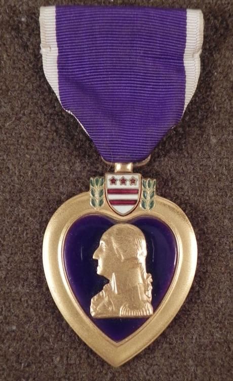 NAMED WWII U S PURPLE HEART MEDAL