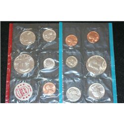 1972 US Mint Coin Set; P&D Mints; UNC