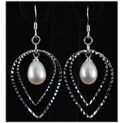 Natural 4.72g Pearl Dangling Sterling Silver Earring