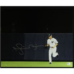 Mariano Rivera Signed Yankees 11x14 Photo (GA COA)