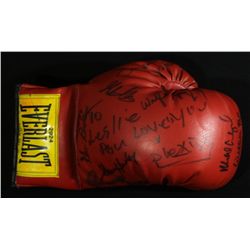 Multi-Signed Everlast Boxing Glove Including Leon Spinks, Willie Pep, Kevin Rooney (PA LOA)